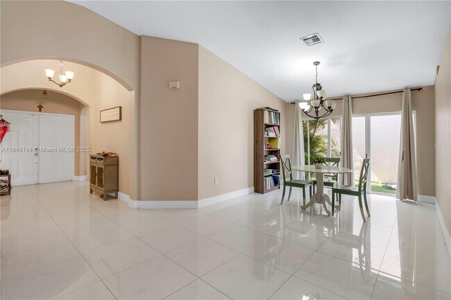 Building Photo - 13949 SW 155th Ct