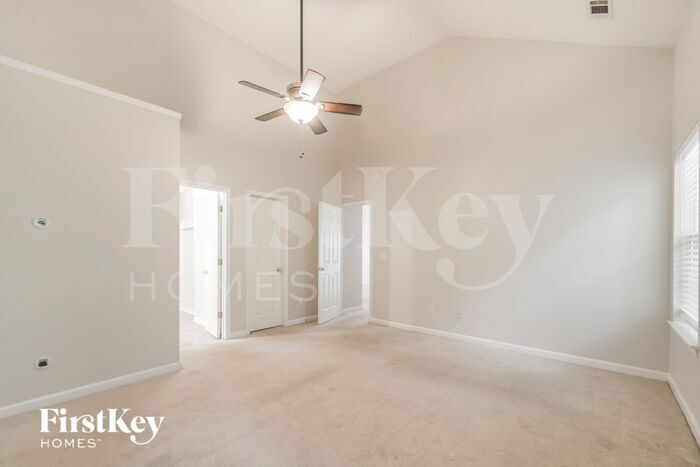 Building Photo - 4564 Glider Cir