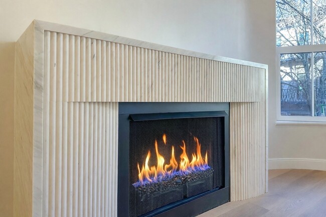 Building Photo - 144 Worcester St