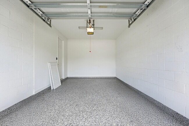 Building Photo - 1261 Deer Hvn Dr