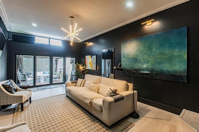 Building Photo - 5332 El Campo Ave