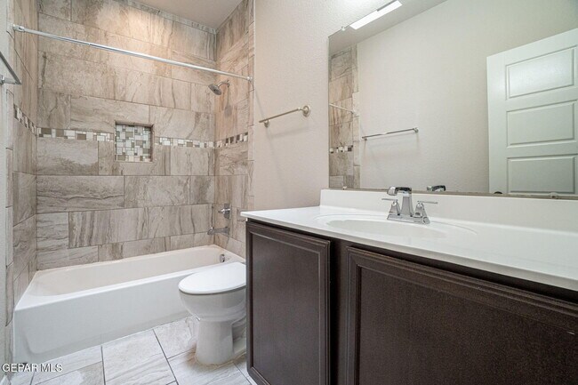 Building Photo - 11140 Catherine Slutter Ln