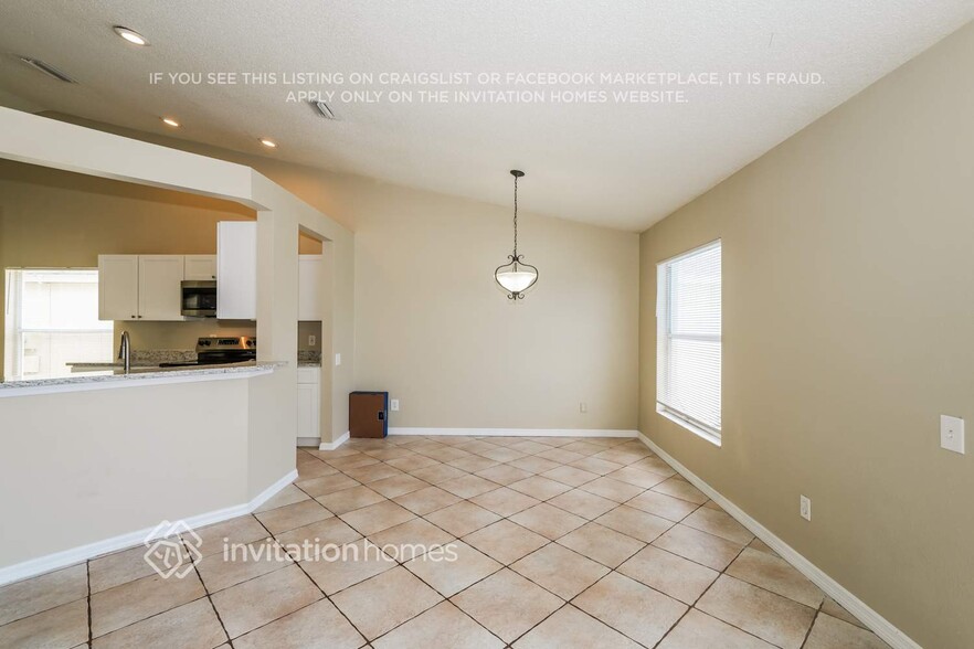 Building Photo - 12520 Dawn Vista Dr