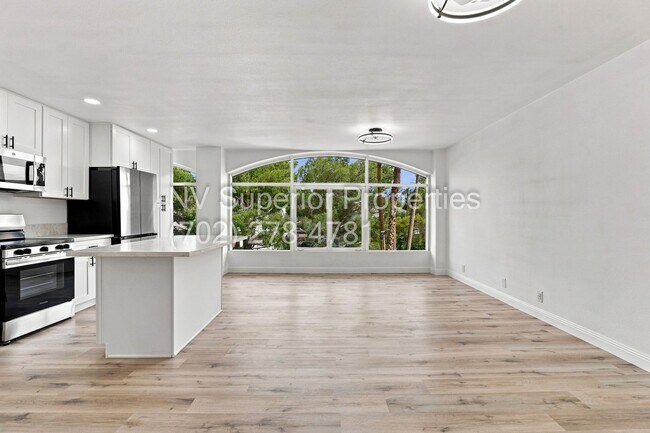 Building Photo - 3111 Bel Air Dr