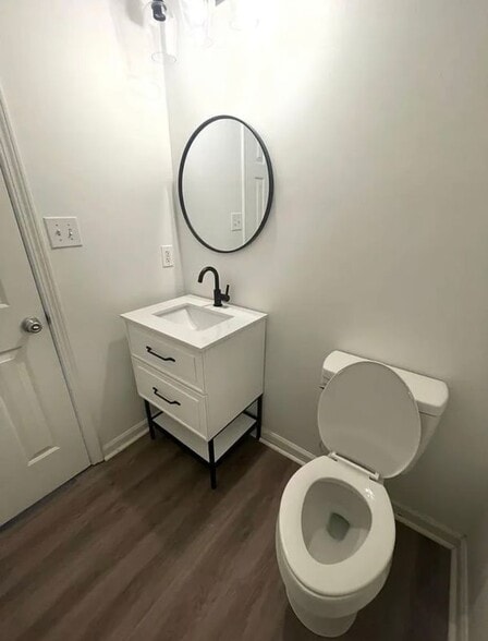 Building Photo - 8490 Oakley Cir