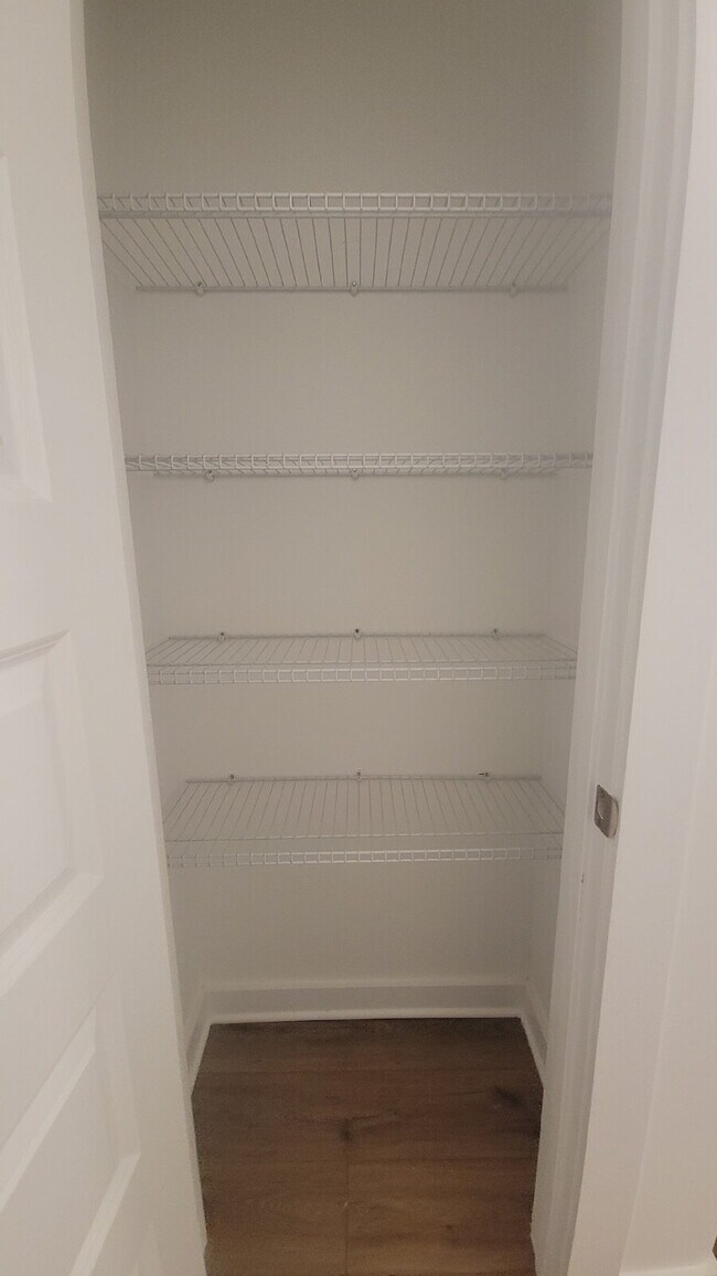 Building Photo - NEW HOME!!!  Section 8 Accepted!!!  "Discover Your Dream Home: Spacious 3-Bedroom Retreat with Gr...