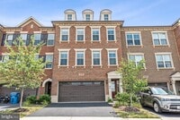 Building Photo - 23638 Sailfish Square