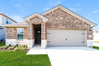 Building Photo - 1021 Round Bale Rd