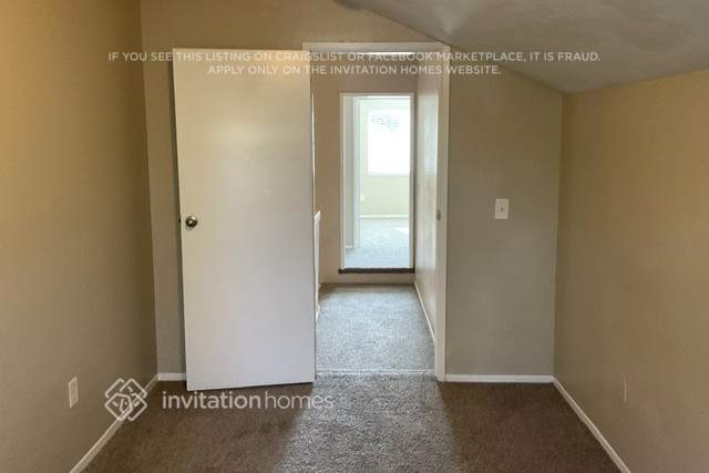 Building Photo - 2414 S Woodlark Dr