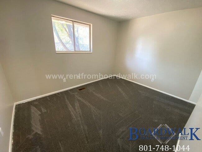 Building Photo - 1453 2320 S