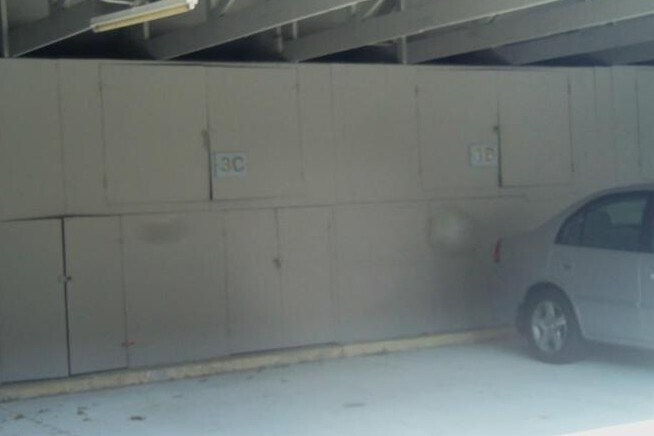 Building Photo - 15300 Wallbrook Ct
