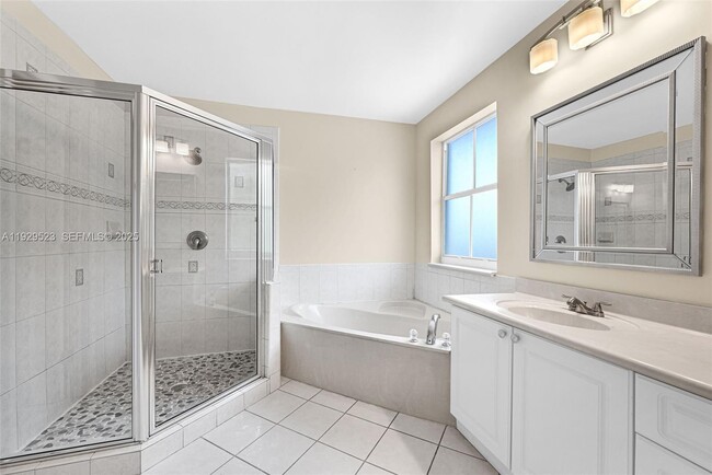 Building Photo - 2784 SW 129th Terrace