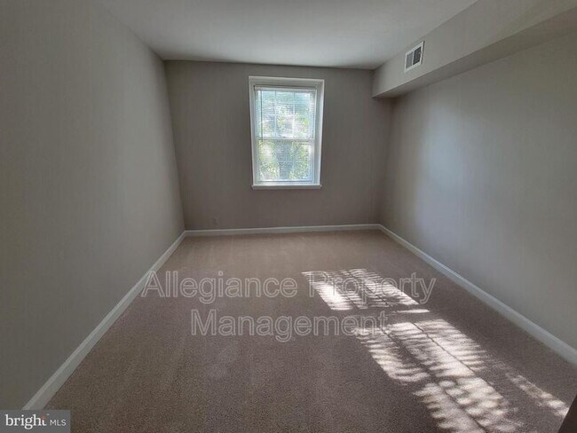 Building Photo - 4903 30th St S