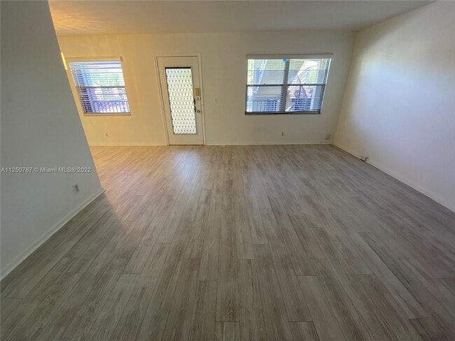 Building Photo - 13250 SW 4th Ct