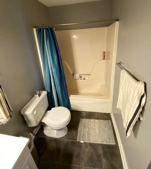 Building Photo - 601 N Gay St