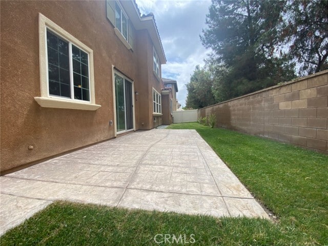 Building Photo - 40485 Amesbury Ln