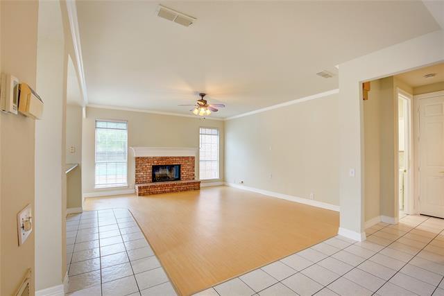 Building Photo - 219 Canyon Lake Dr