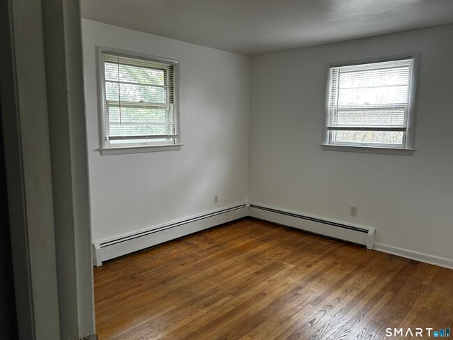 Building Photo - 87 Worcester Ave