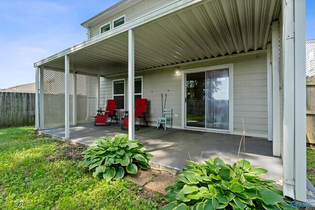Building Photo - 271 Bermuda Lakes Dr