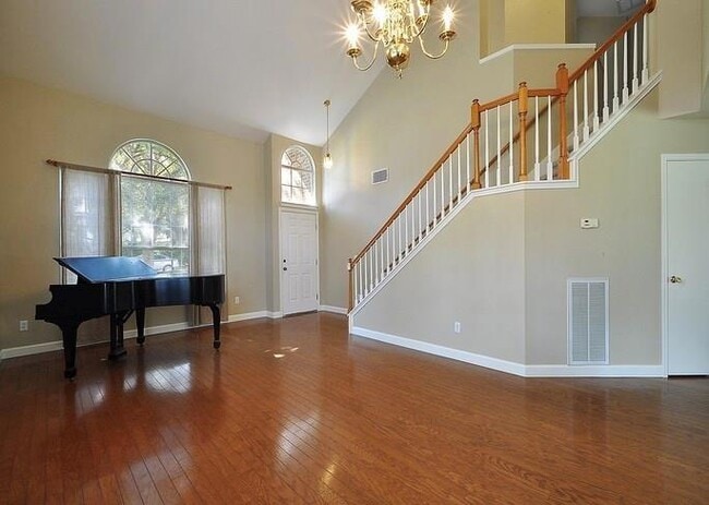 Building Photo - 6150 Jumano Ln