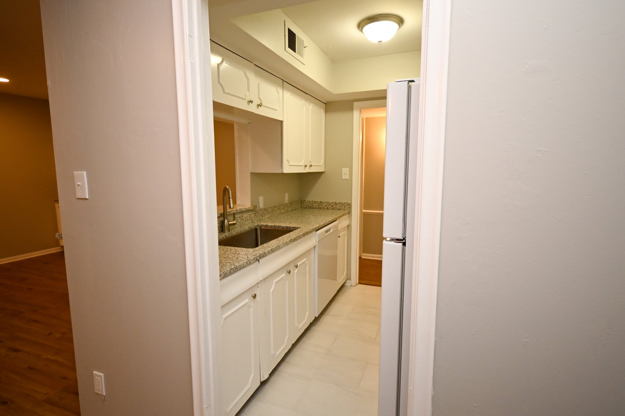 Kitchen Entrance - 3730 Fairfield Ave