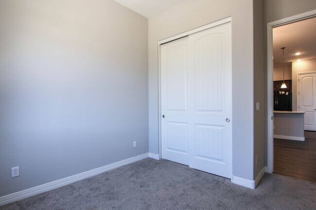 Building Photo - Granville - 3 bedroom home