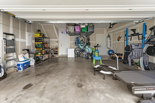 Building Photo - 3042 Horizon Rd