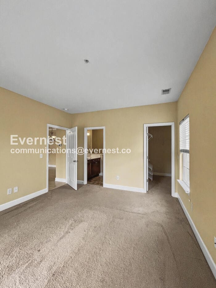 Building Photo - 7232 Althorp Way