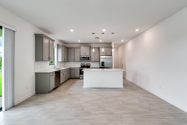Building Photo - 3170 Streng Ln