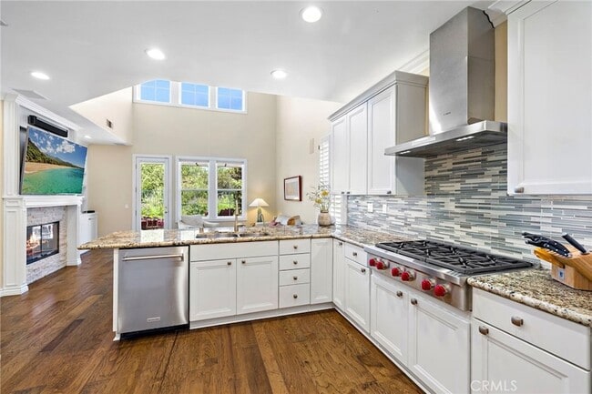 Building Photo - 48 Downfield Way