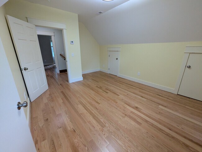 Building Photo - 211 Pine Hill Rd