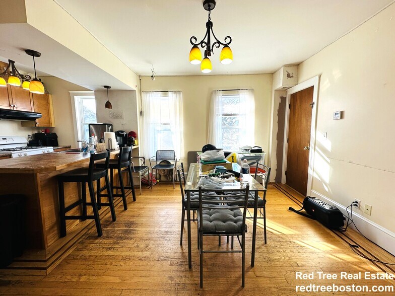 Building Photo - 28A Cherry St