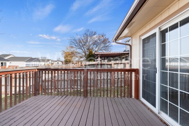 Building Photo - **Half Off first full month special** Fantastic 3-Bedroom Home In Liberty Lake