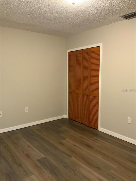 Building Photo - 2067 Red Cedar Ln