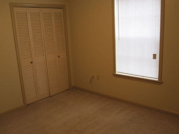 One of two middle bed rooms - 607 Cox Ave