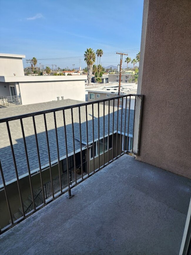 Building Photo - Remodeled 1 Bedroom Condo in the Heart of ...