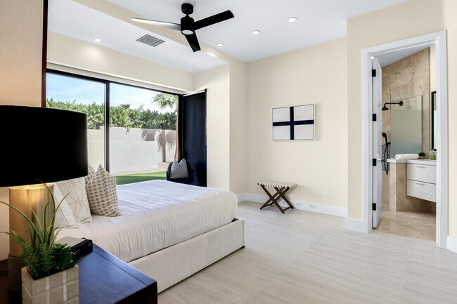 Building Photo - 1 Seclude Ct