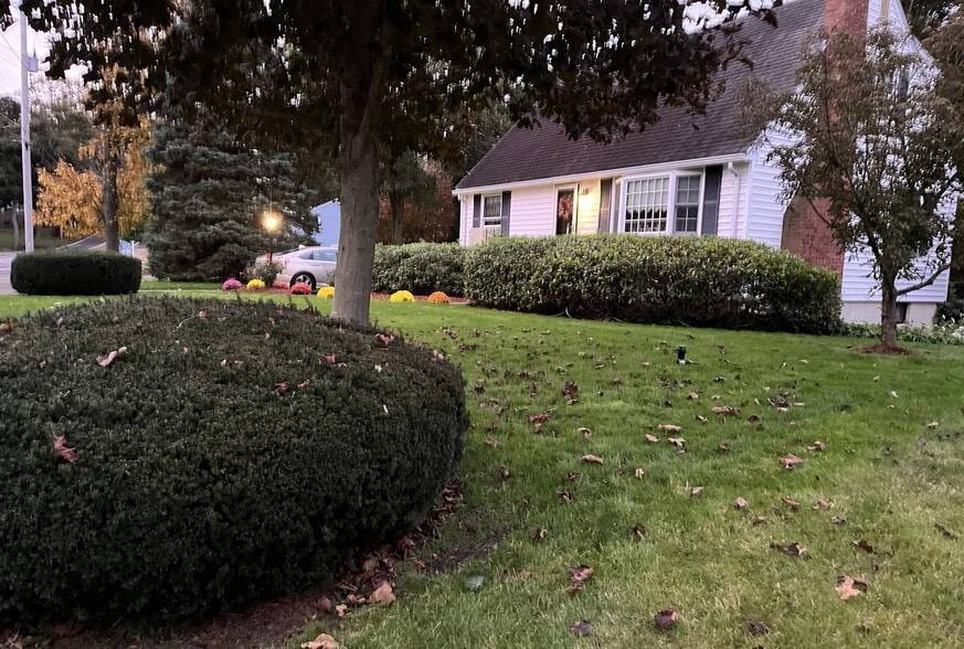 Building Photo - 411 East St