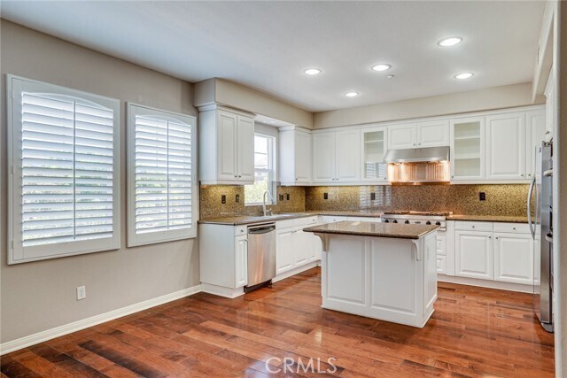 Building Photo - 6257 Pacific Pointe Dr