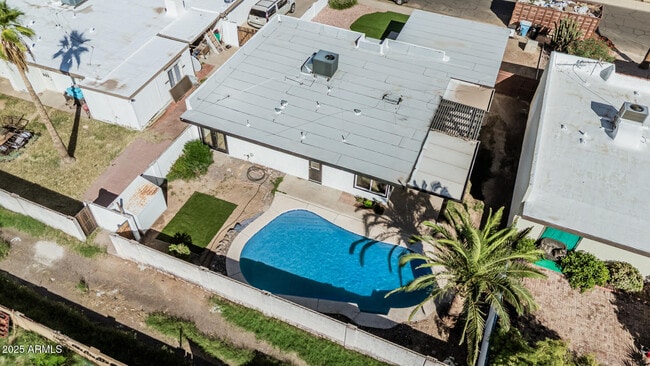 Building Photo - 10838 N 32nd Ln