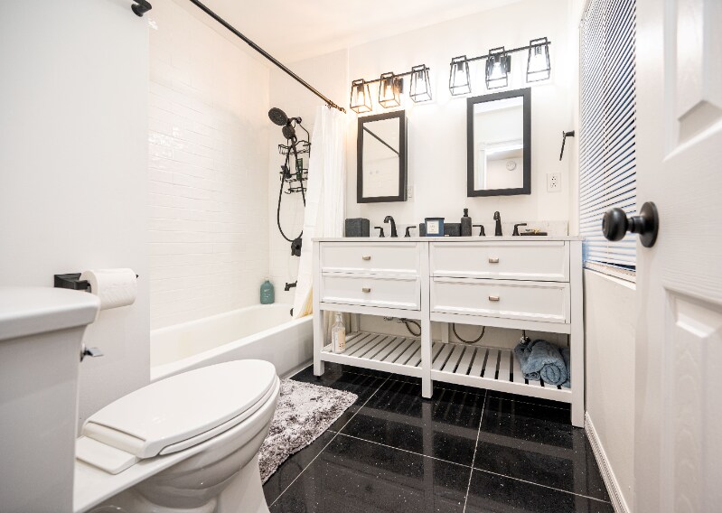 Building Photo - 2339 Broward Rd