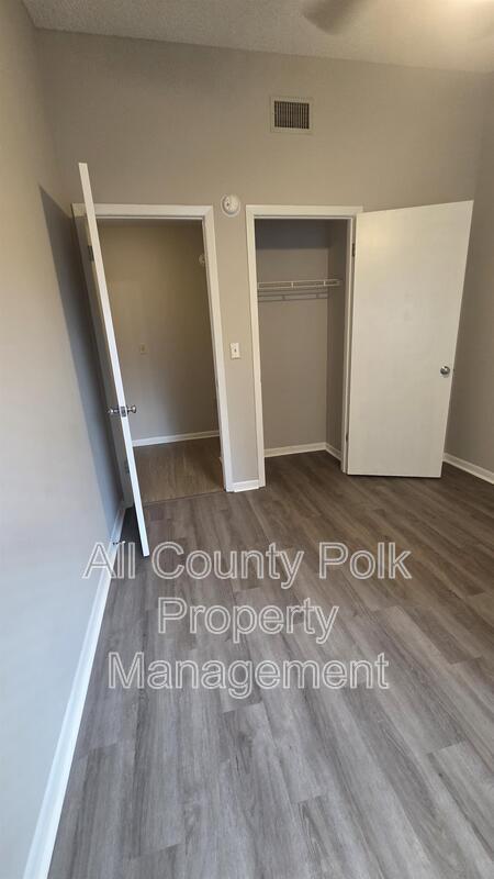 Building Photo - 1642 Crystal Park Cir