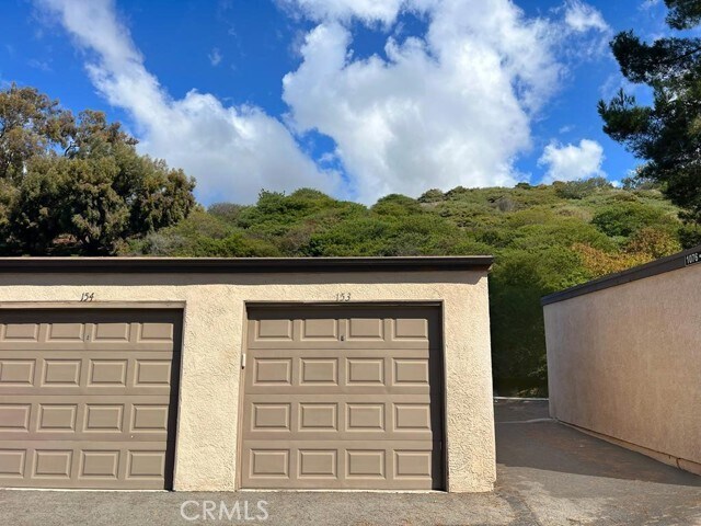 Building Photo - 1074 Calle Del Cerro