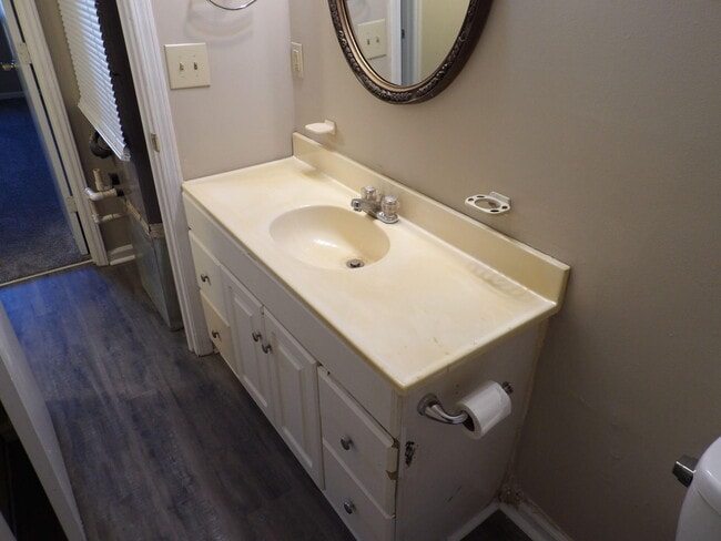 Building Photo - 434 Harrodswood Rd