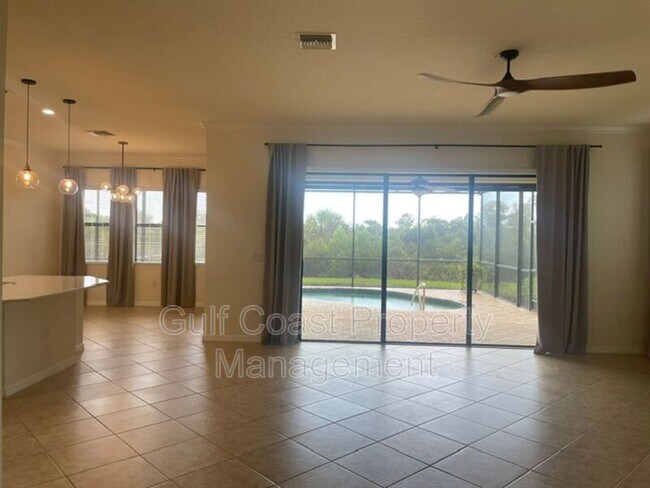 Building Photo - 10485 Crooked Crk Dr
