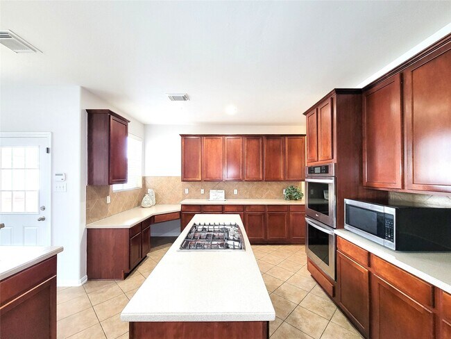 Building Photo - 17715 Laguna Trail Dr