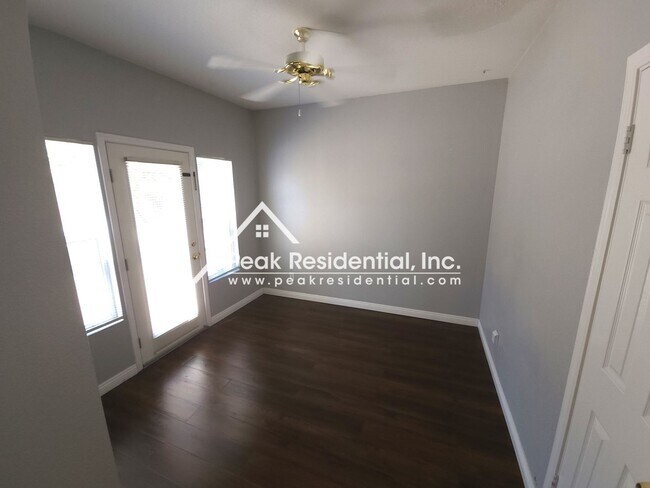 Building Photo - 10172 Sheffield Oak Way