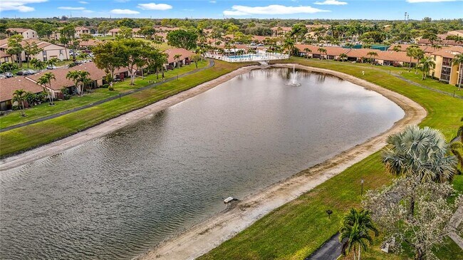 Building Photo - 826 Sky Pine Way