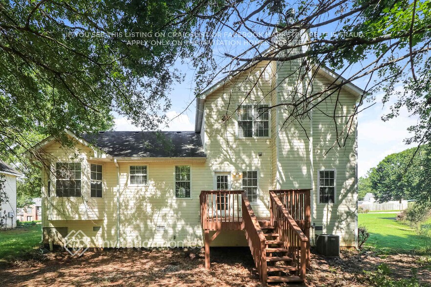 Building Photo - 5725 Crystal Springs Way