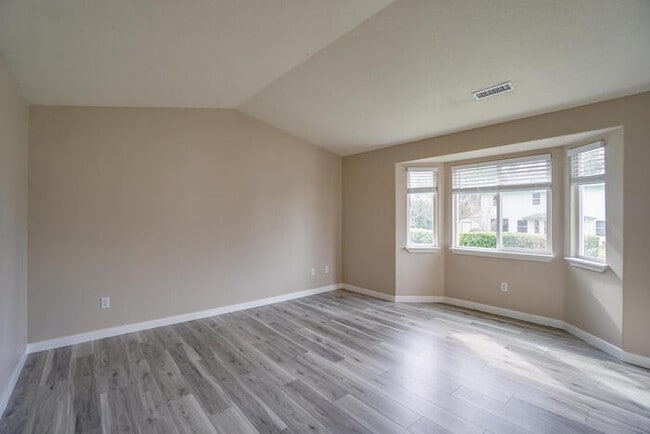 Building Photo - BEAUTIFUL FOUR BEDROOM LOCATED IN THE SHERWOOD SUB DIVISION